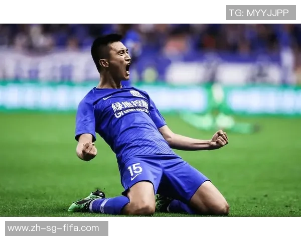 朱建荣足球生涯回顾与成就分析领悟他在赛场上的拼搏精神与团队合作的重要性